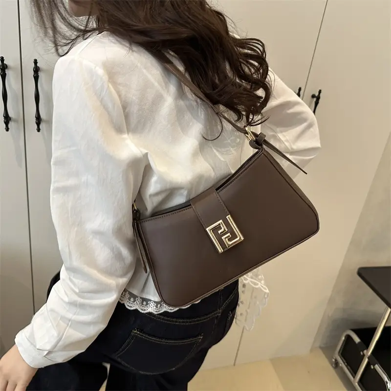 White Fendi Style Shoulder Bag for Women 2025 - Image 7
