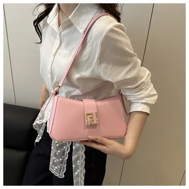 White Fendi Style Shoulder Bag for Women 2025 — feature 26