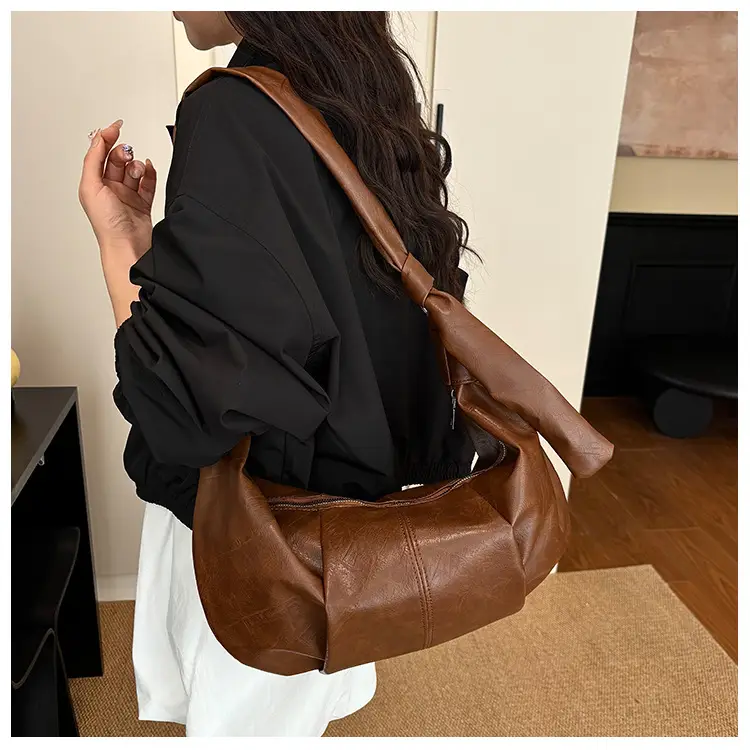 Korean Style Pleated Bag Large Capacity Beige — feature 17