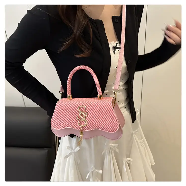 2025 Casual Diagonal Shoulder Bag with Letter Hardware — feature 17