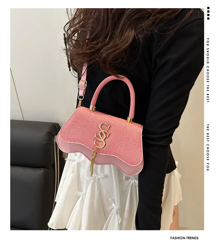 2025 Casual Diagonal Shoulder Bag with Letter Hardware — feature 2