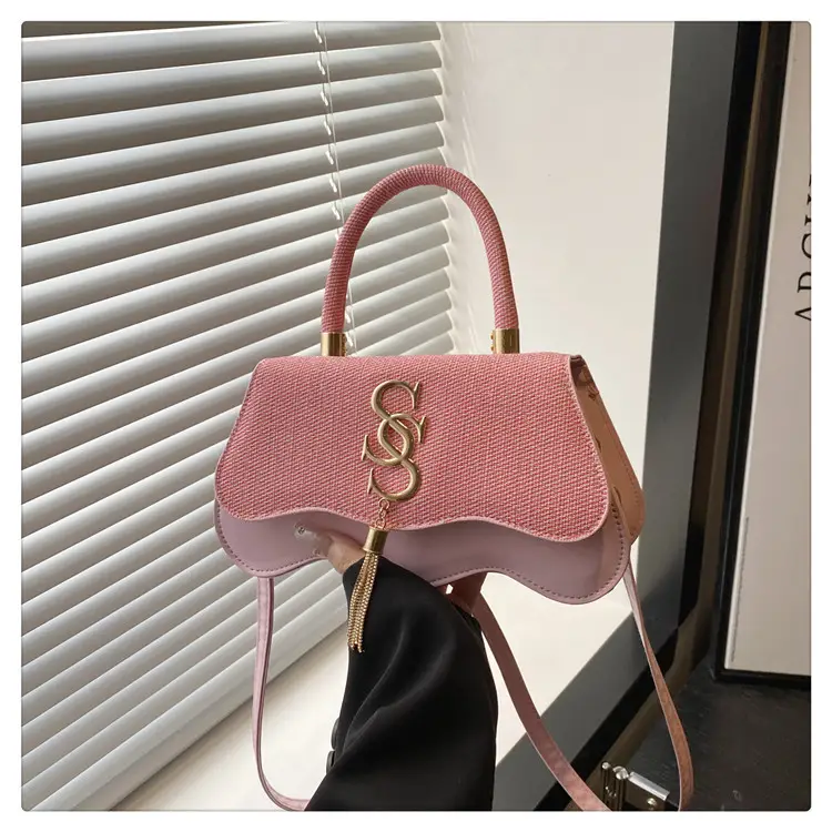 2025 Casual Diagonal Shoulder Bag with Letter Hardware — feature 28