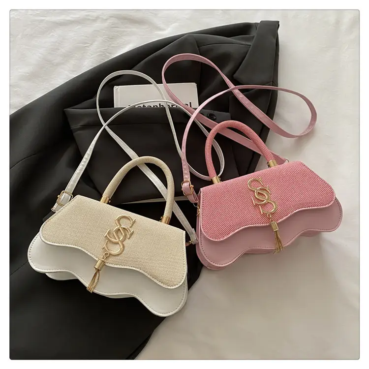 2025 Casual Diagonal Shoulder Bag with Letter Hardware — feature 31