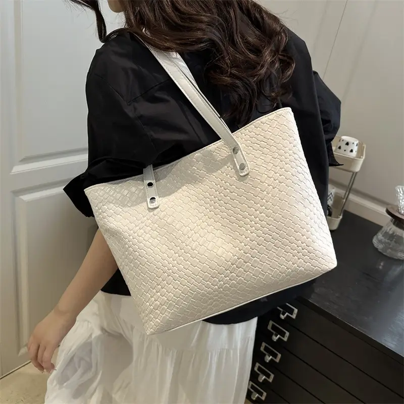 2025 Women's Black Textured Tote Bag Large Capacity - Image 7