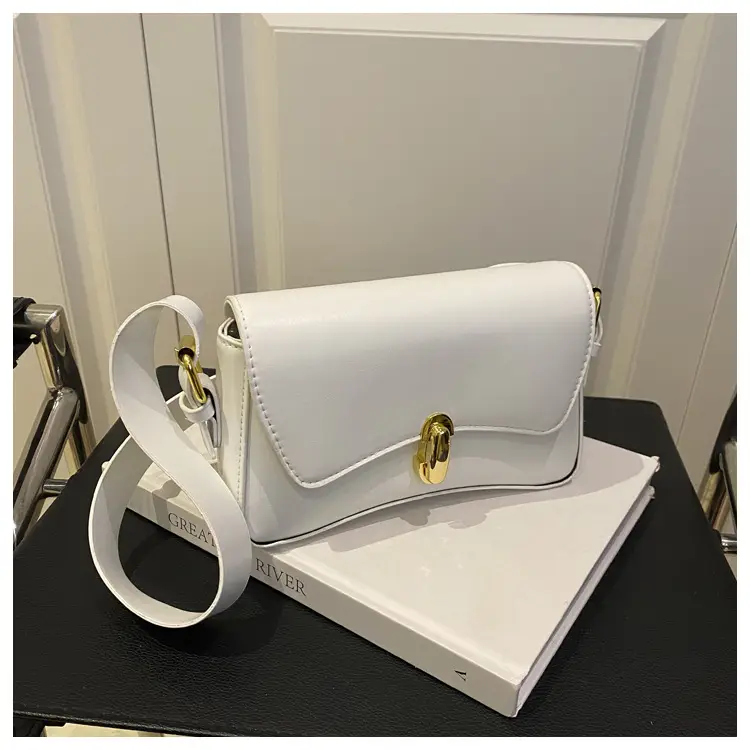 White Leather Shoulder Bag for Women 2025 — feature 17