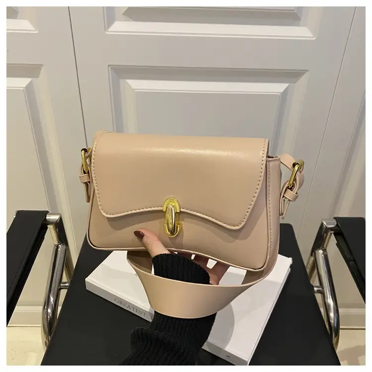White Leather Shoulder Bag for Women 2025 — feature 8