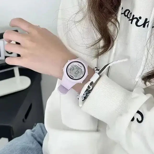 Women's Digital Watch 2025 Compact White Digital Display - Image 4
