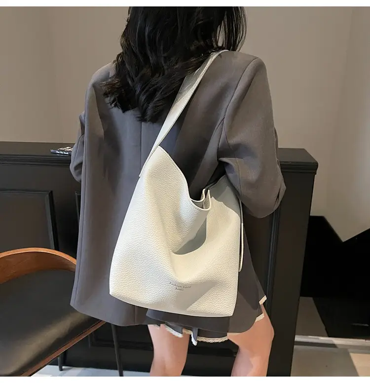 Retro Bucket Bag Large Capacity Shoulder Bag Leather — feature 15