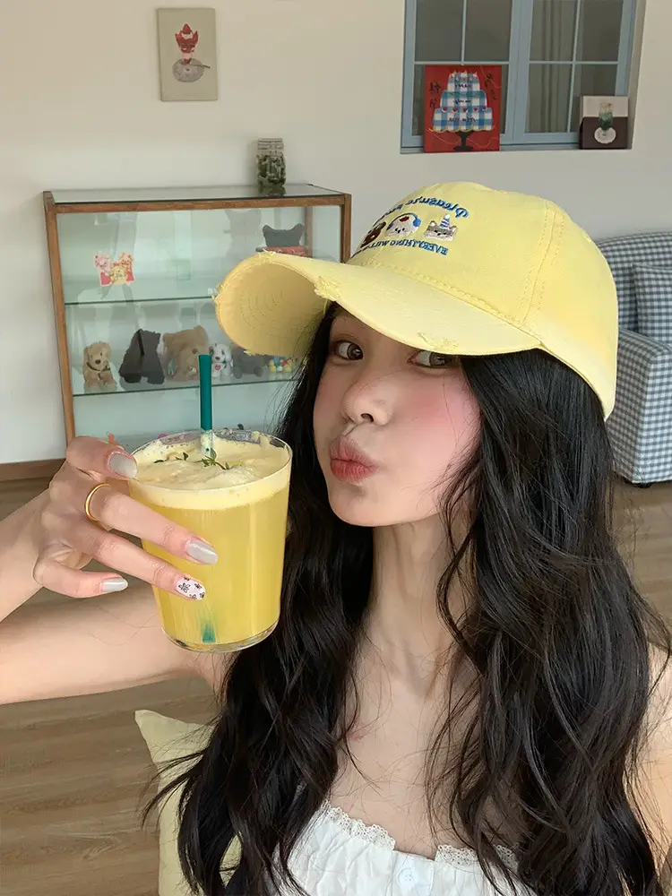 Korean Cartoon Embroidered Baseball Cap for Women — feature 2