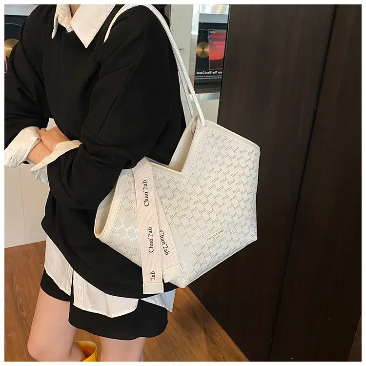 Trendy Women's White Embroidered Shoulder Bag 2025 — feature 10