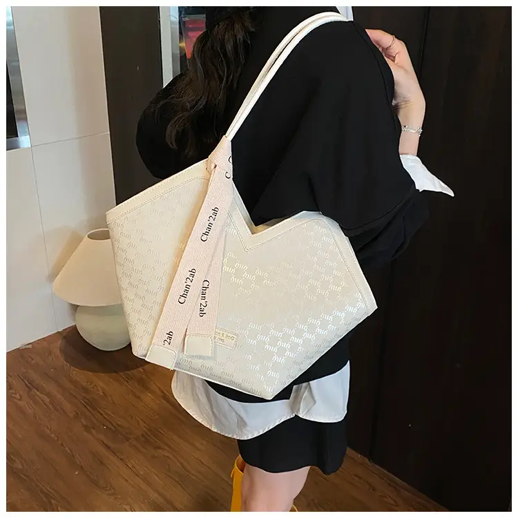 Trendy Women's White Embroidered Shoulder Bag 2025 — feature 11