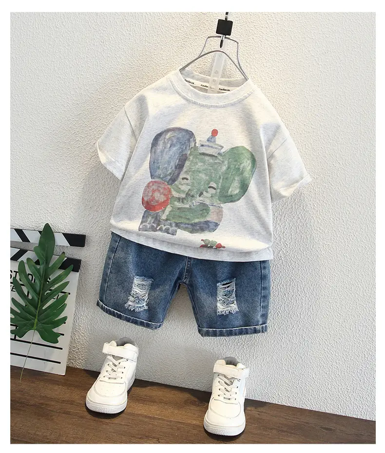 Boys White Short Sleeve T-Shirt Summer 2025 — feature 5
