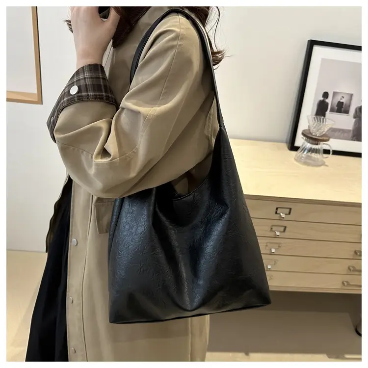 Korean Style Large Crossbody Bag for Women — feature 16