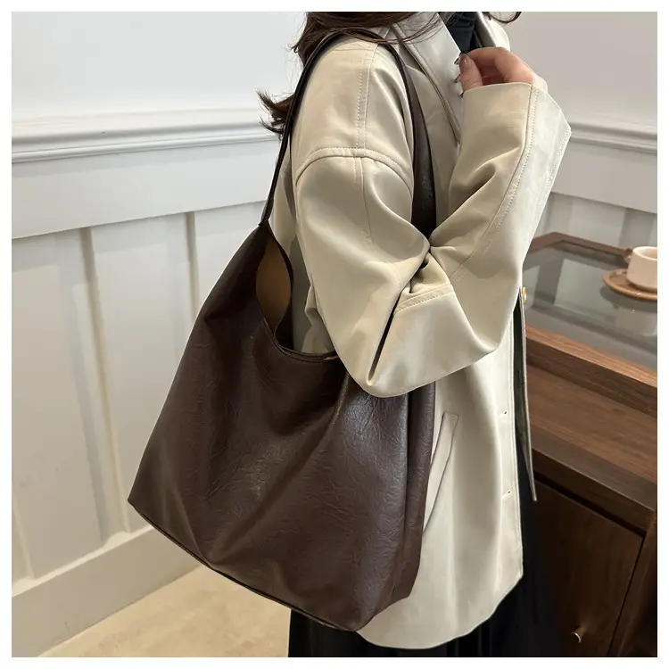 Korean Style Large Crossbody Bag for Women — feature 7