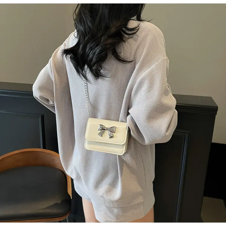 Women's White Butterfly Crossbody Bag 2025 — feature 10
