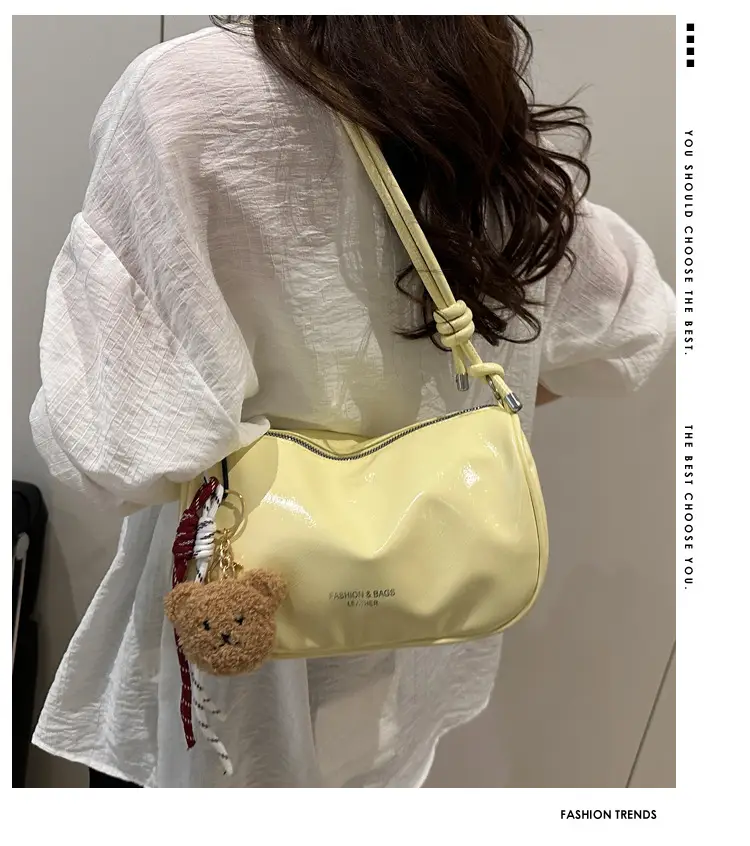 Stylish Gold Crossbody Bag for Women Summer 2025 — feature 1