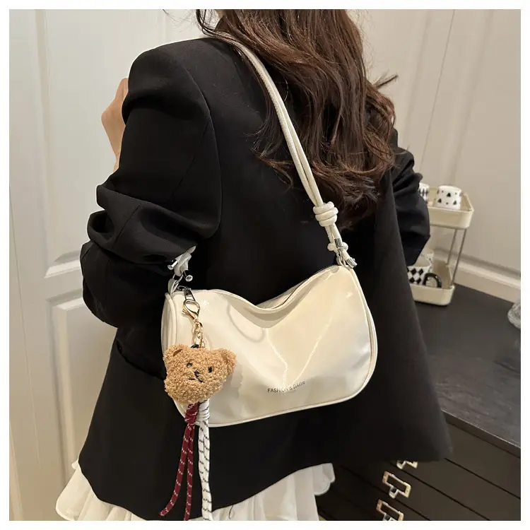 Stylish Gold Crossbody Bag for Women Summer 2025 — feature 11