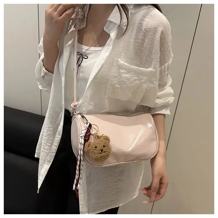 Stylish Gold Crossbody Bag for Women Summer 2025 — feature 19
