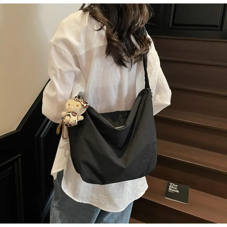 Light Blue Shoulder Bag for Women 2025 Summer Fashion — feature 10