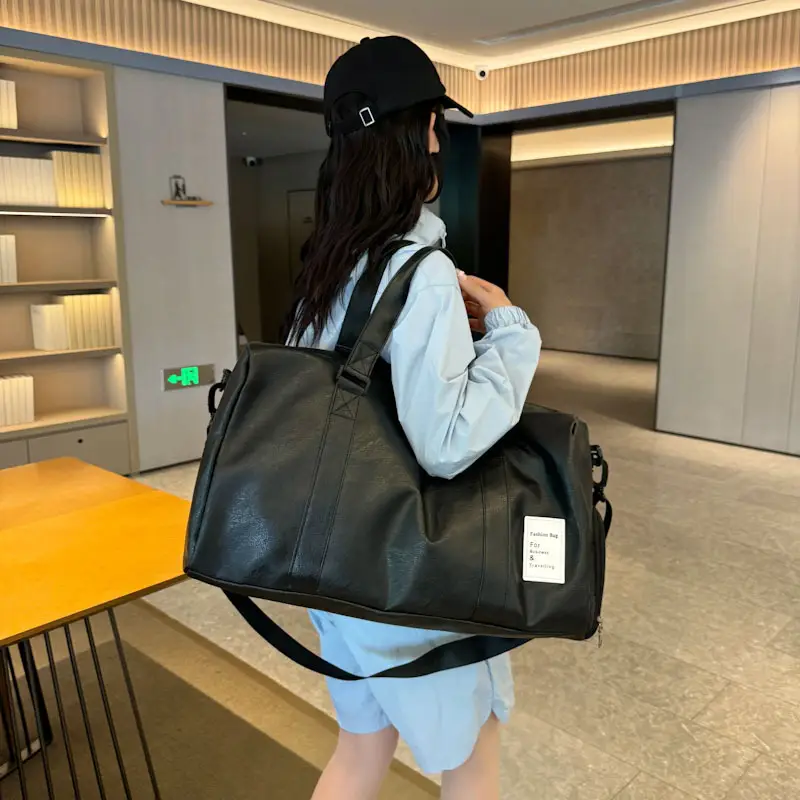 Black Leather Large Capacity Fitness Travel Bag - Image 4
