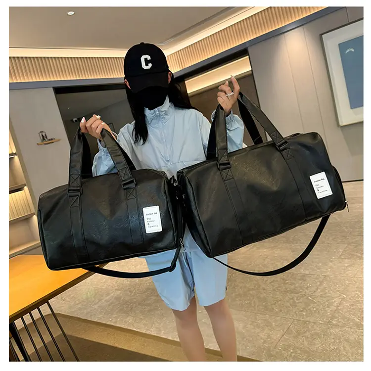 Black Leather Large Capacity Fitness Travel Bag — feature 27