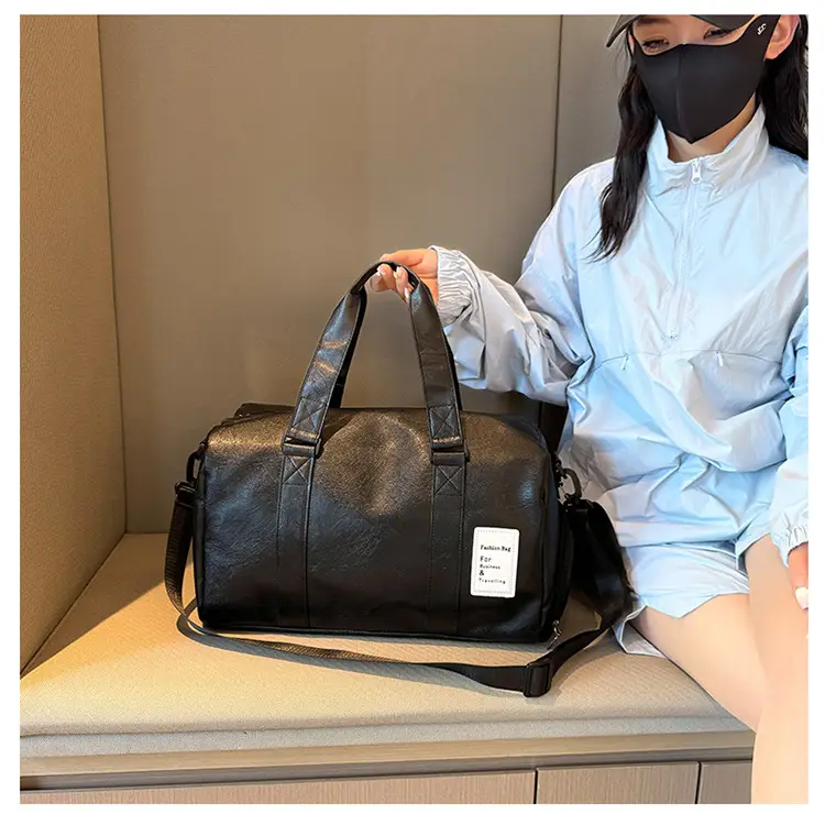 Black Leather Large Capacity Fitness Travel Bag — feature 30