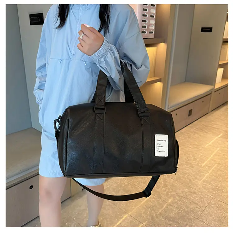 Black Leather Large Capacity Fitness Travel Bag — feature 32