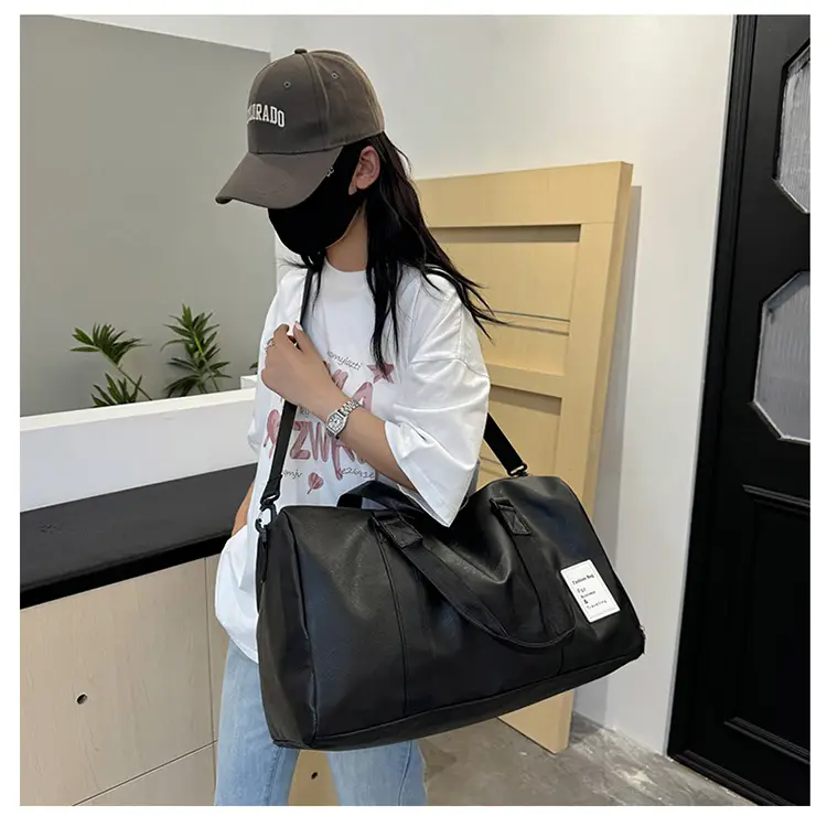 Black Leather Large Capacity Fitness Travel Bag — feature 38