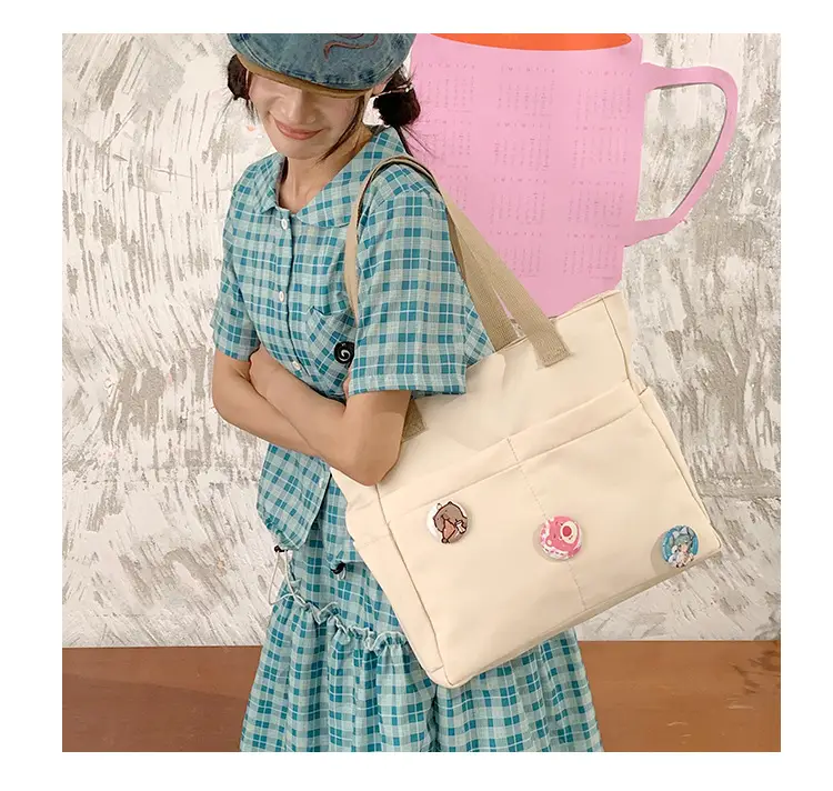 Japanese Zipper Tote Bag Cream Art Decorated — feature 21