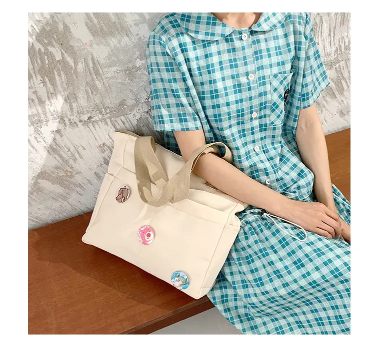 Japanese Zipper Tote Bag Cream Art Decorated — feature 25