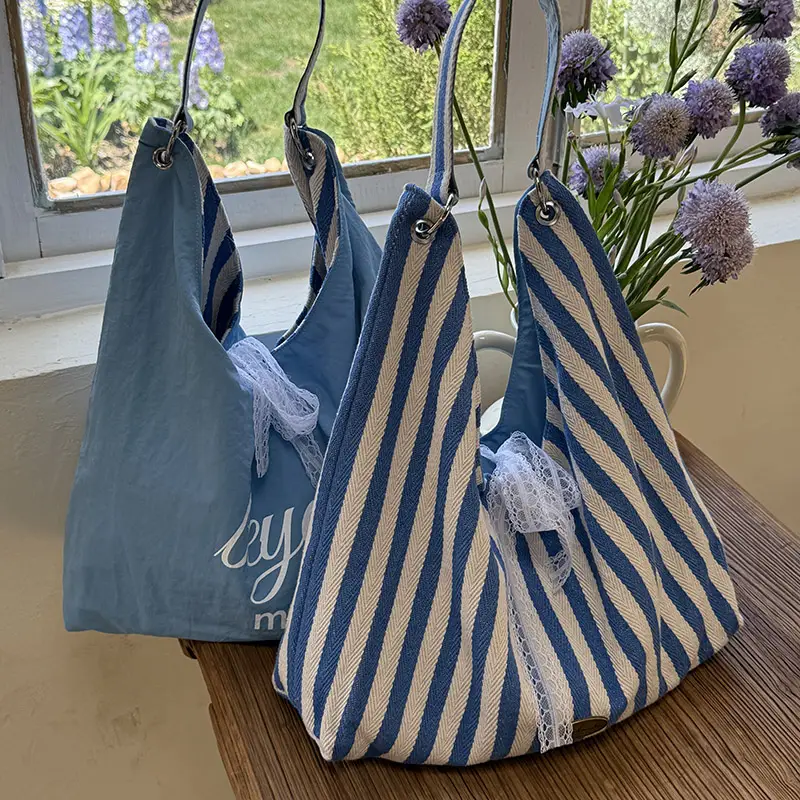 Women Striped Canvas Shoulder Bag Red White 2025 - Image 4