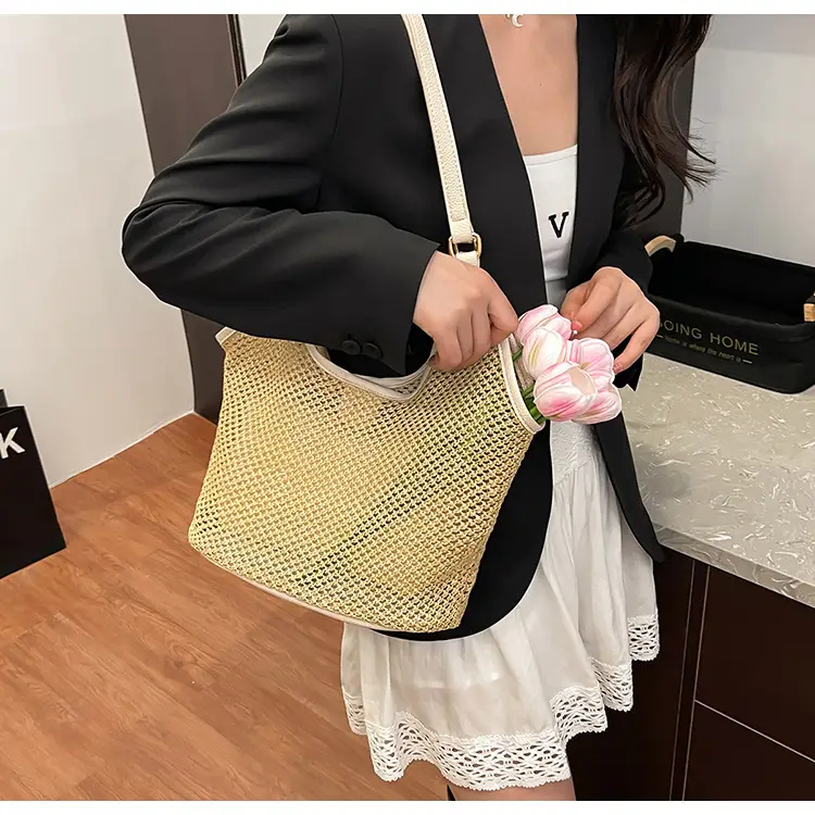Golden Straw Woven Shoulder Bag Large Capacity — feature 23