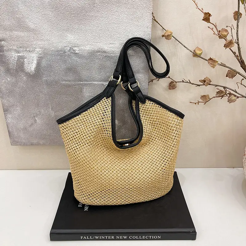 Golden Straw Woven Shoulder Bag Large Capacity - Image 4