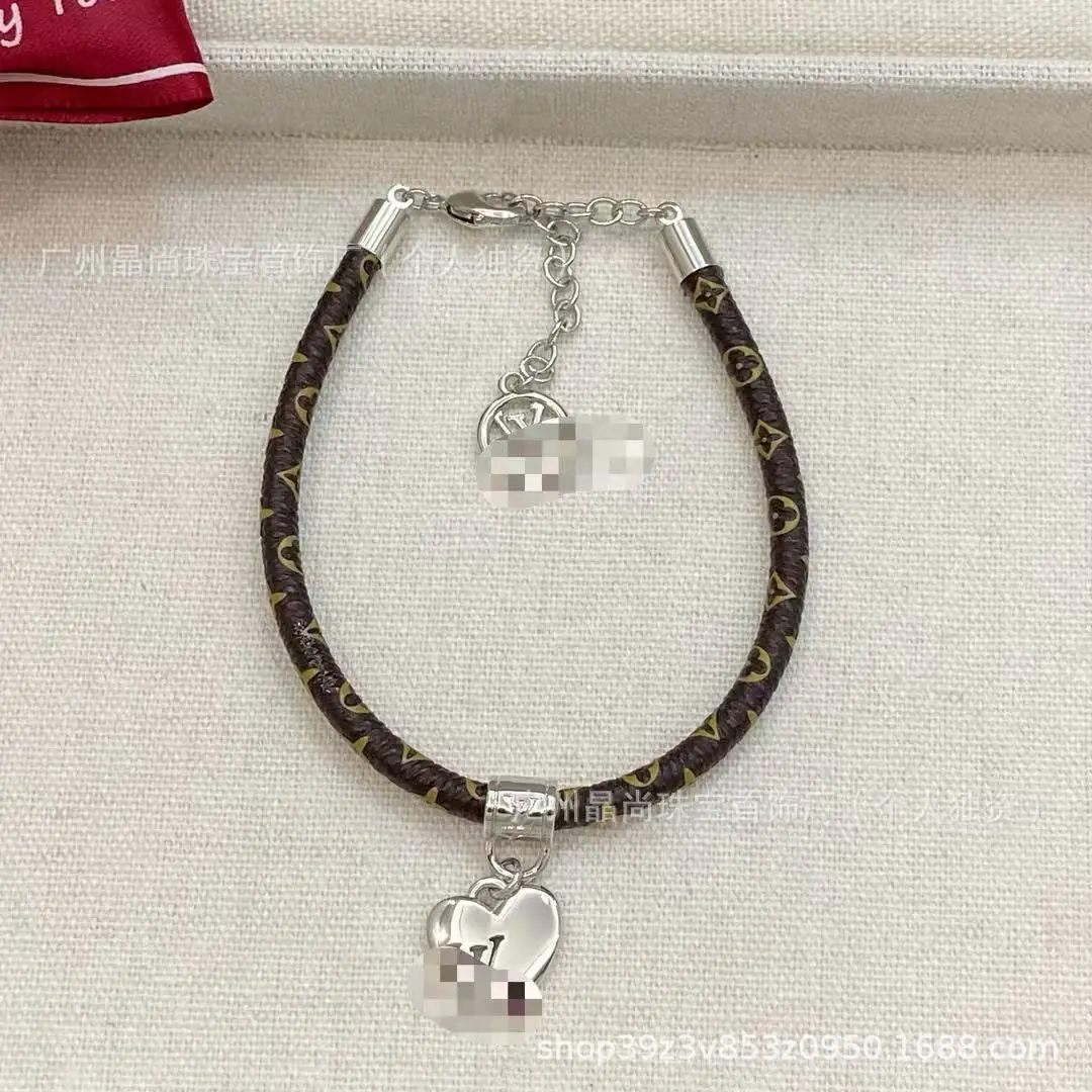 2025 New Product L's Silver 3-Piece Clover Necklace — feature 12