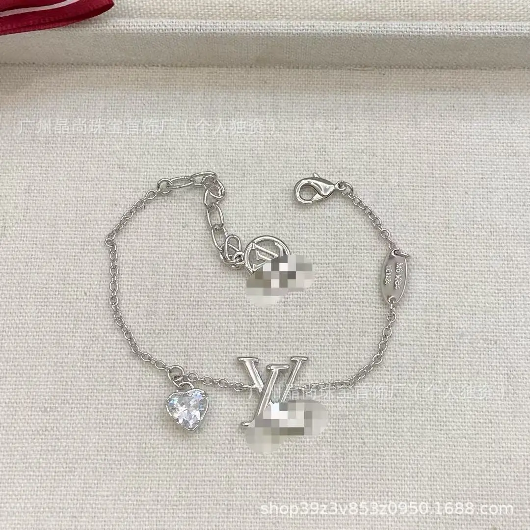 2025 New Product L's Silver 3-Piece Clover Necklace — feature 25