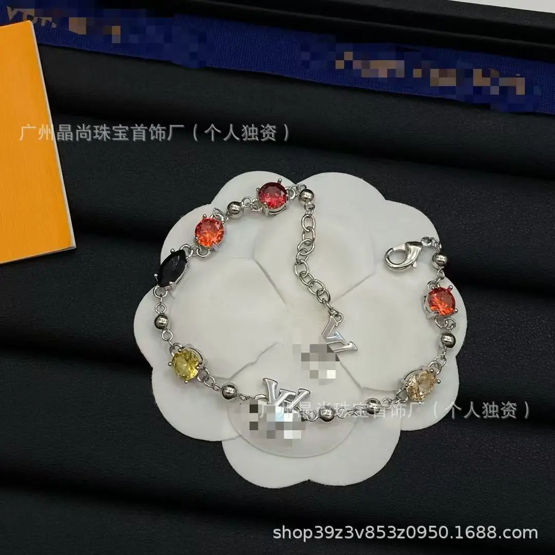 2025 New Product L's Silver 3-Piece Clover Necklace — feature 8
