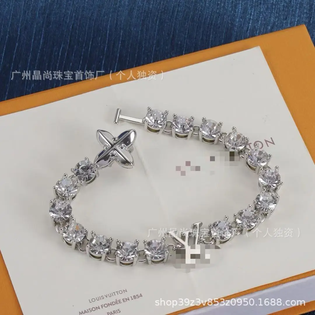 2025 New Product L's Silver 3-Piece Clover Necklace - Image 51
