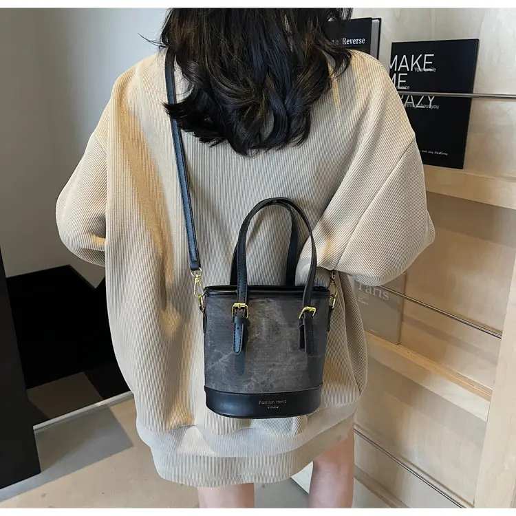 Women Crossbody Bag Brown Beige Leather Handle Shoulder Bag — feature 18