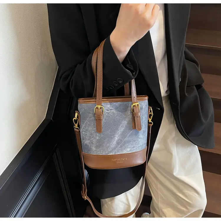 Women Crossbody Bag Brown Beige Leather Handle Shoulder Bag — feature 19