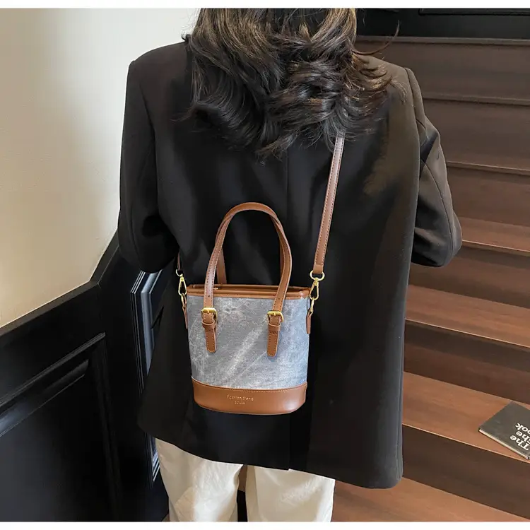 Women Crossbody Bag Brown Beige Leather Handle Shoulder Bag — feature 21