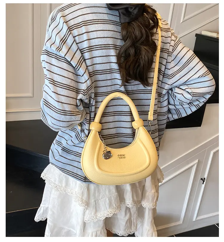 Red 2025 Summer Handbag for Women — feature 1