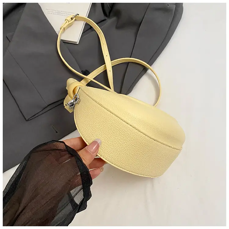 Red 2025 Summer Handbag for Women — feature 11