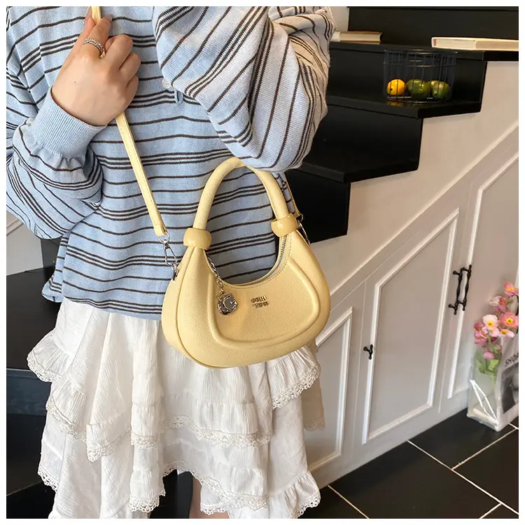Red 2025 Summer Handbag for Women — feature 15
