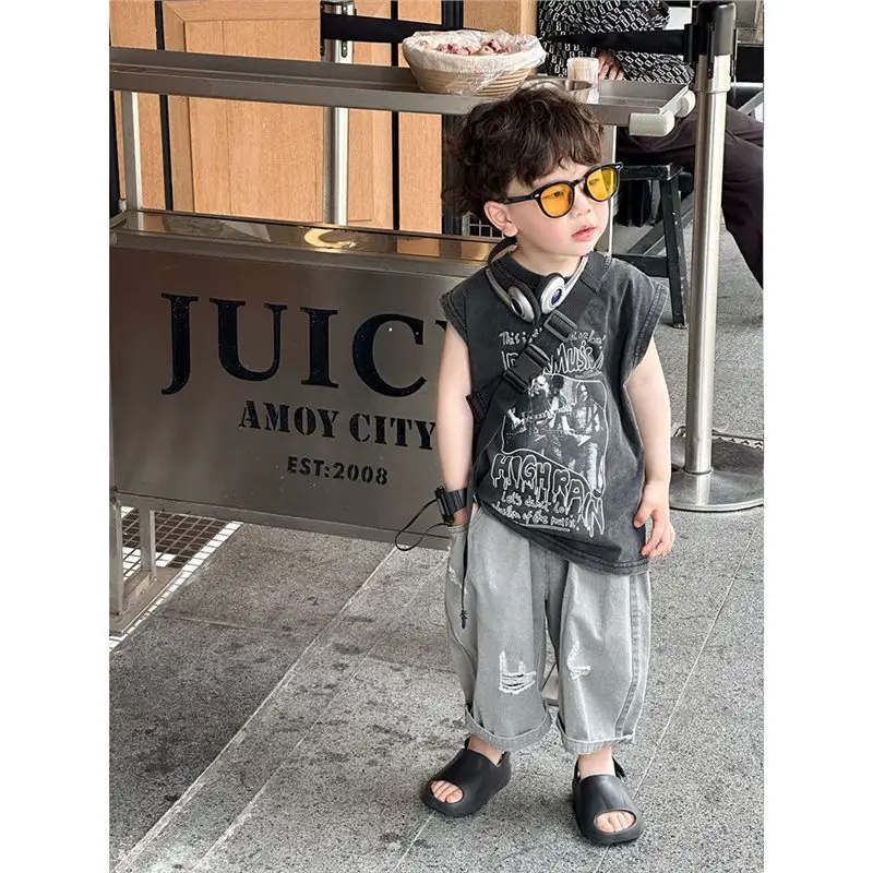 Boys Sleeveless T-Shirt Pure Cotton Medium Large - Image 6