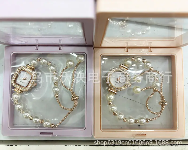 2025 Pearl Bracelet Watch for Women Round Shell Design — feature 3