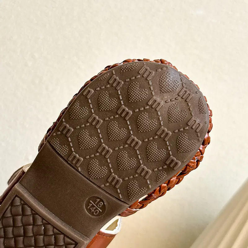 Baby Girl Sandals Summer Brown White Lace Sole — feature 14