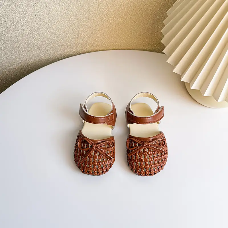 Baby Girl Sandals Summer Brown White Lace Sole — feature 4