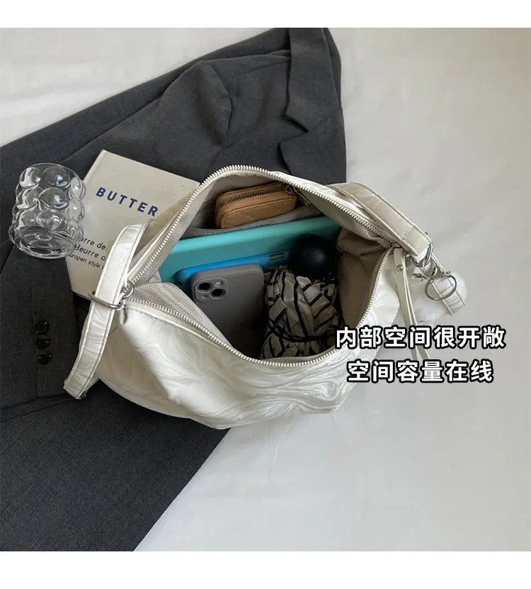 Light Blue Cute Bear Hook Tote Bag for Women — feature 7