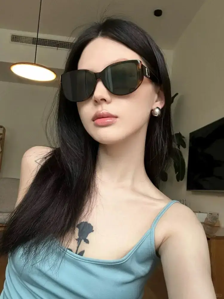 New Plate Cat's Eye Sunglasses HD UV Protection β feature 1