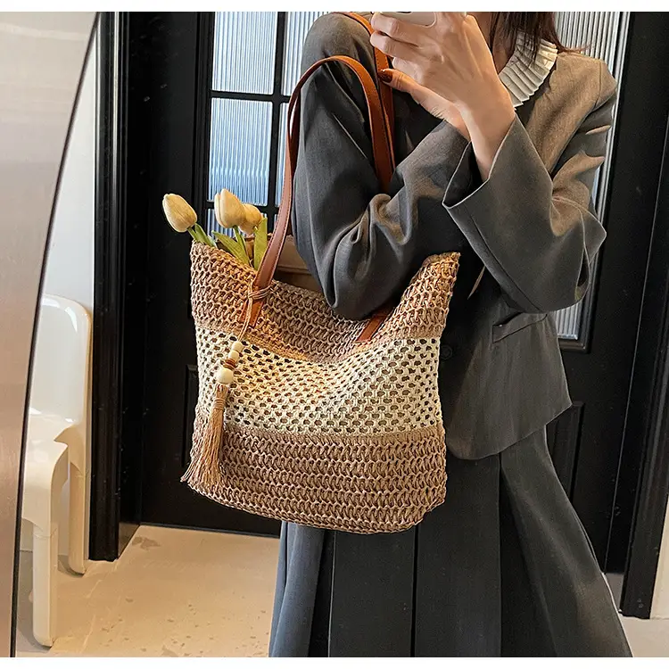 Women's Textured Straw Shoulder Bag Large Capacity New Spring Summer — feature 14